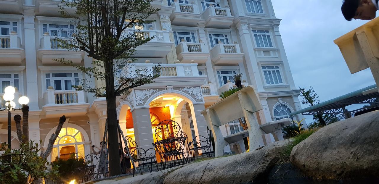 Blue Star Hotel Trang Bang Exterior photo